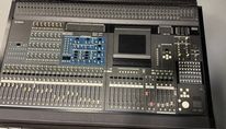 yamahapm5d_01.jpg / Used Yamaha PM5D Mixer